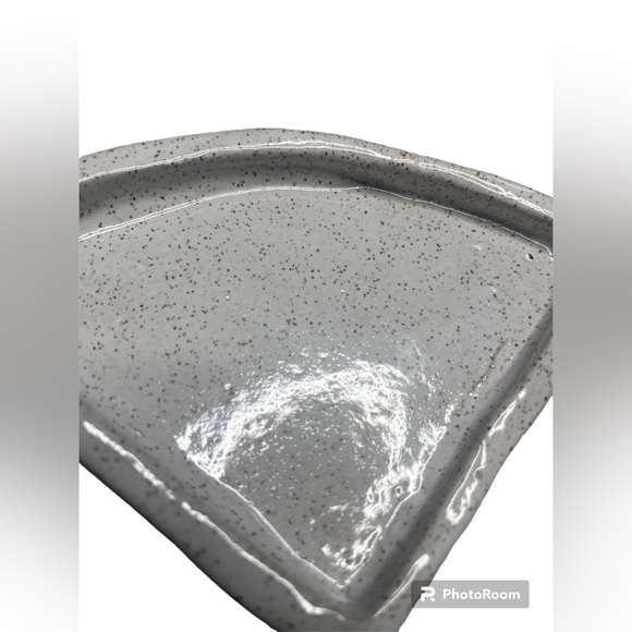 Handmade Ceramic Reptile Corner Bowl - Picture 5 of 6